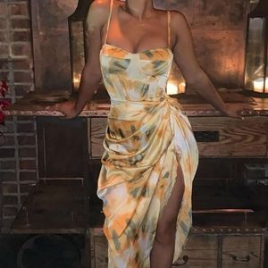 Chic Me strapoy colorful dress